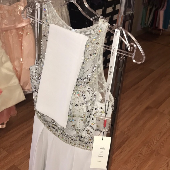 Star Box Silver dress with rhinestones - Picture 6 of 7